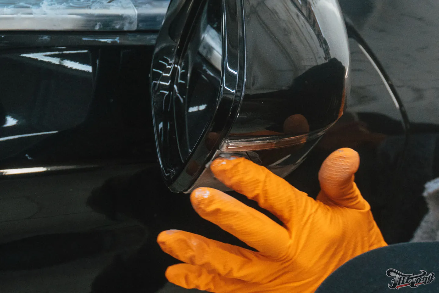 Очистка и защита хрома от реагентов на BMW 7